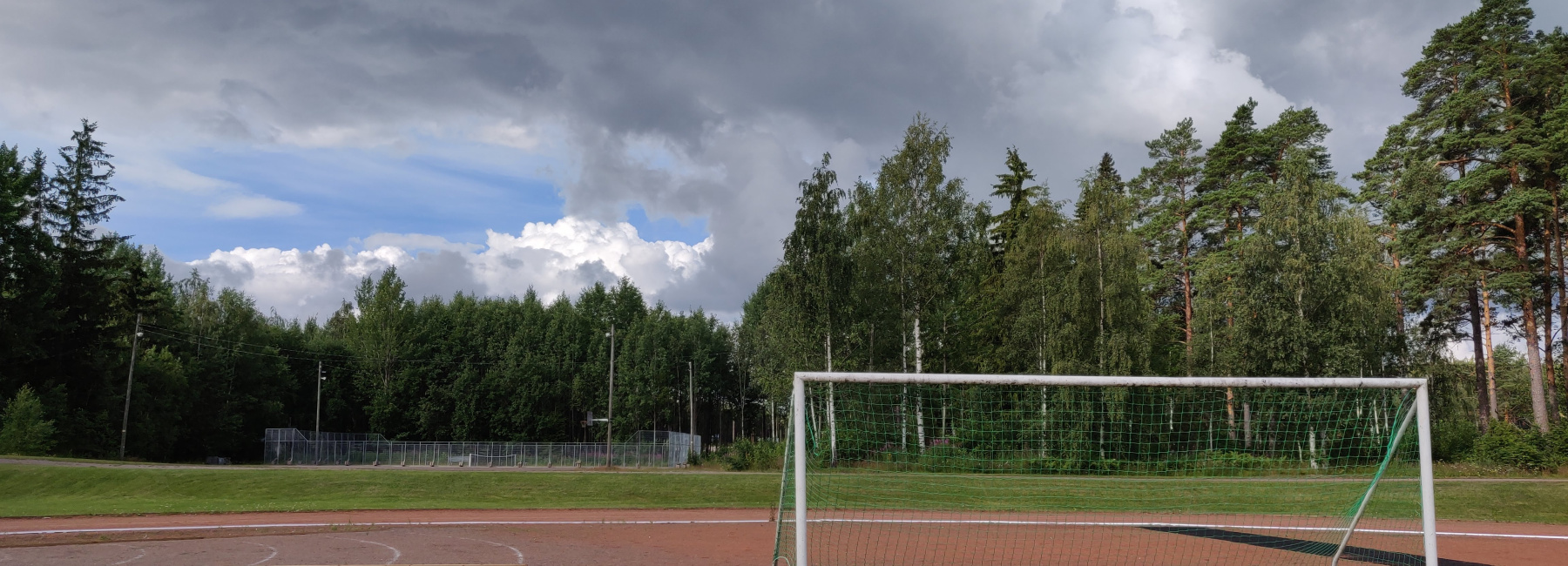Urheilukenttä