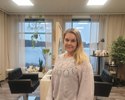 Pyhtään Yrittäjien Kati Almgren toi idean elinvoimalupauksesta Kymenlaaksoon.